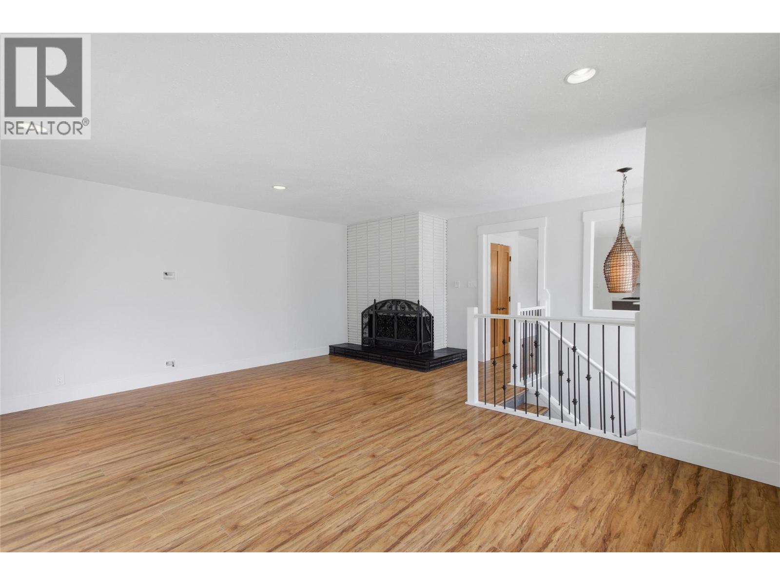 298 Juniper Avenue Property Photo 13