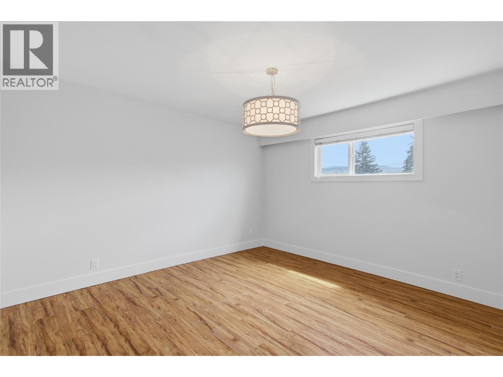 298 Juniper Avenue Property Photo 16