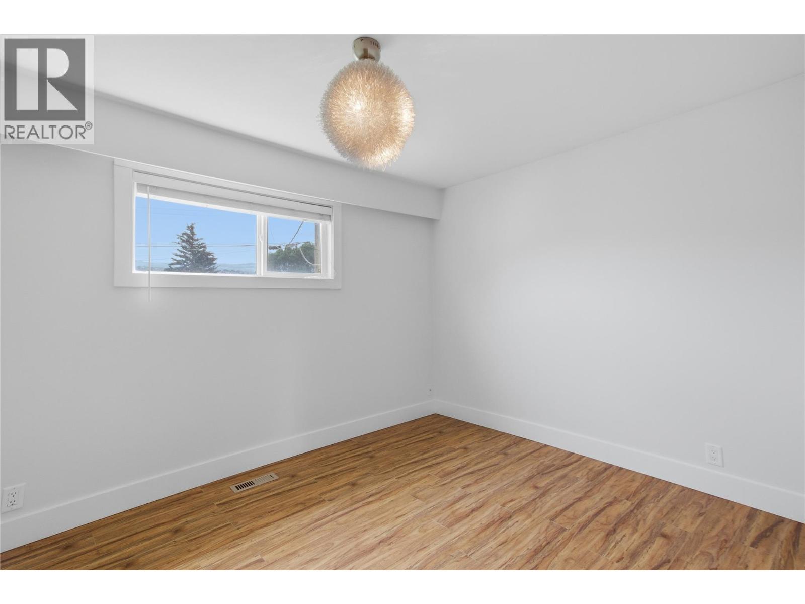 298 Juniper Avenue Property Photo 17