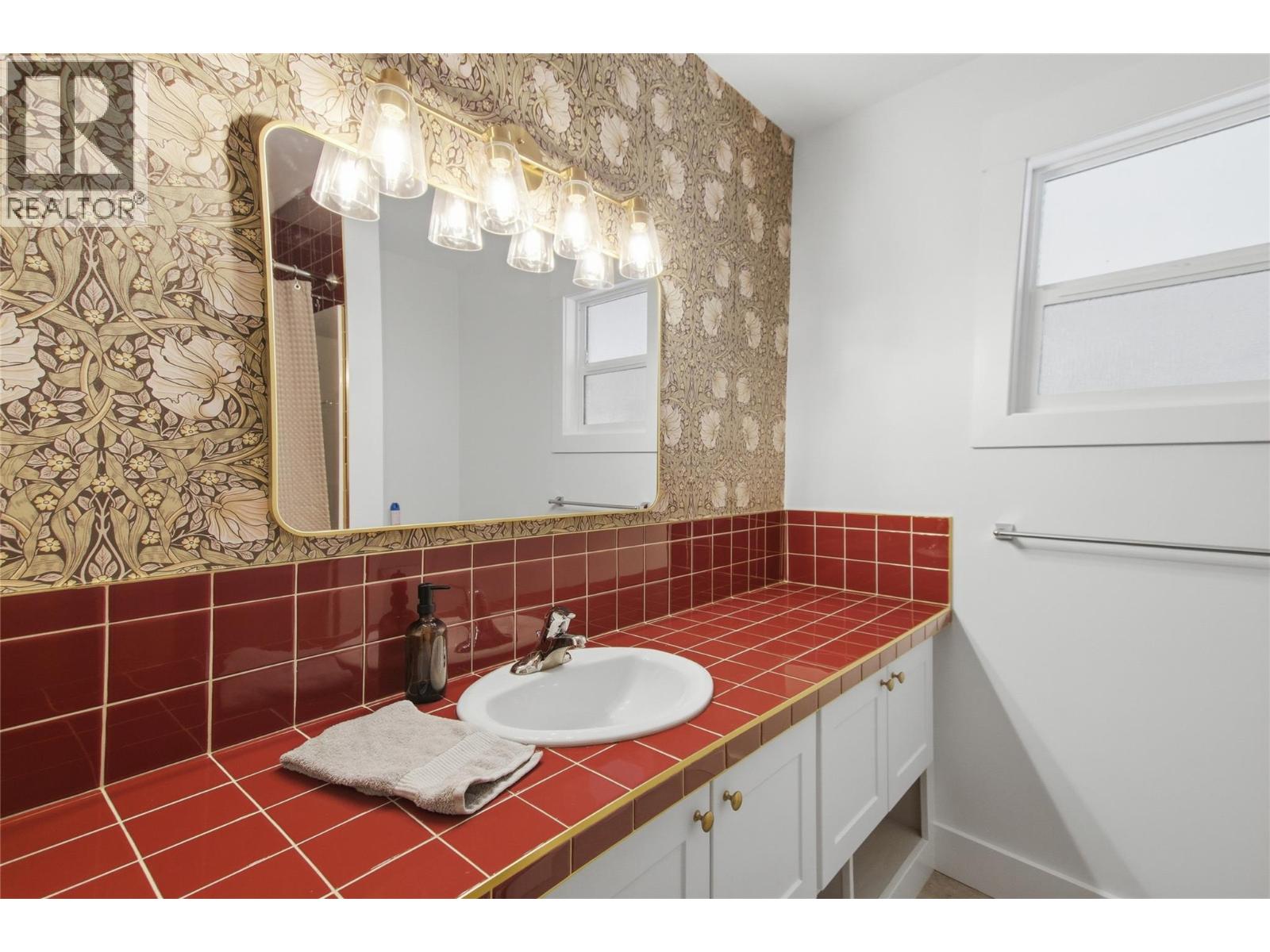 298 Juniper Avenue Property Photo 19