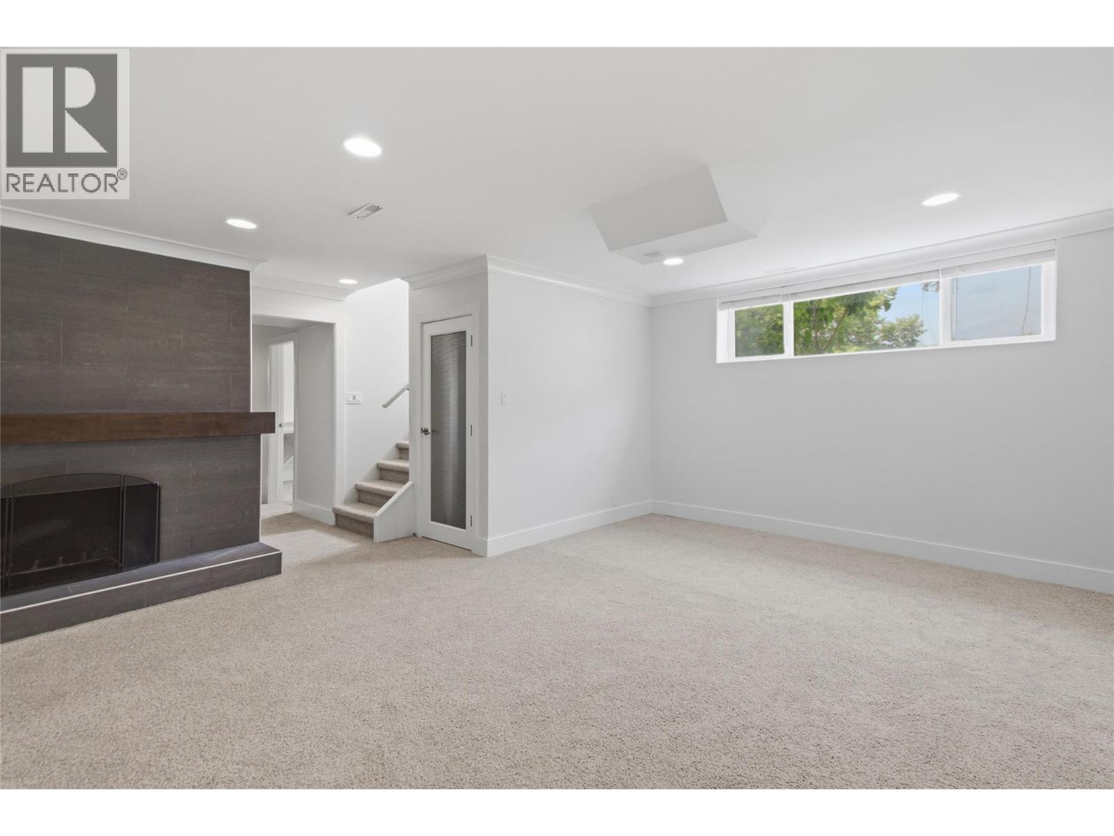 298 Juniper Avenue Property Photo 20
