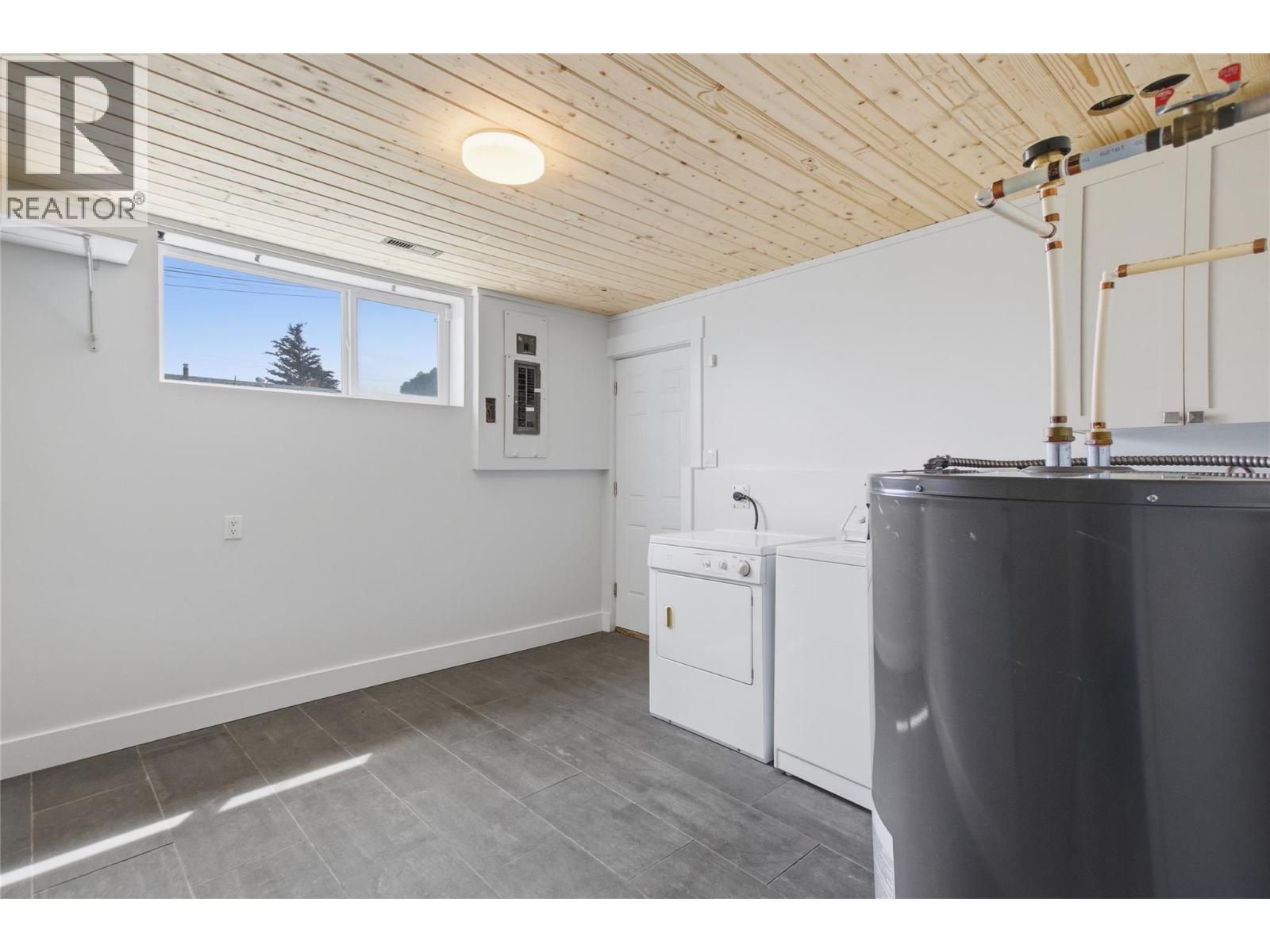 298 Juniper Avenue Property Photo 23