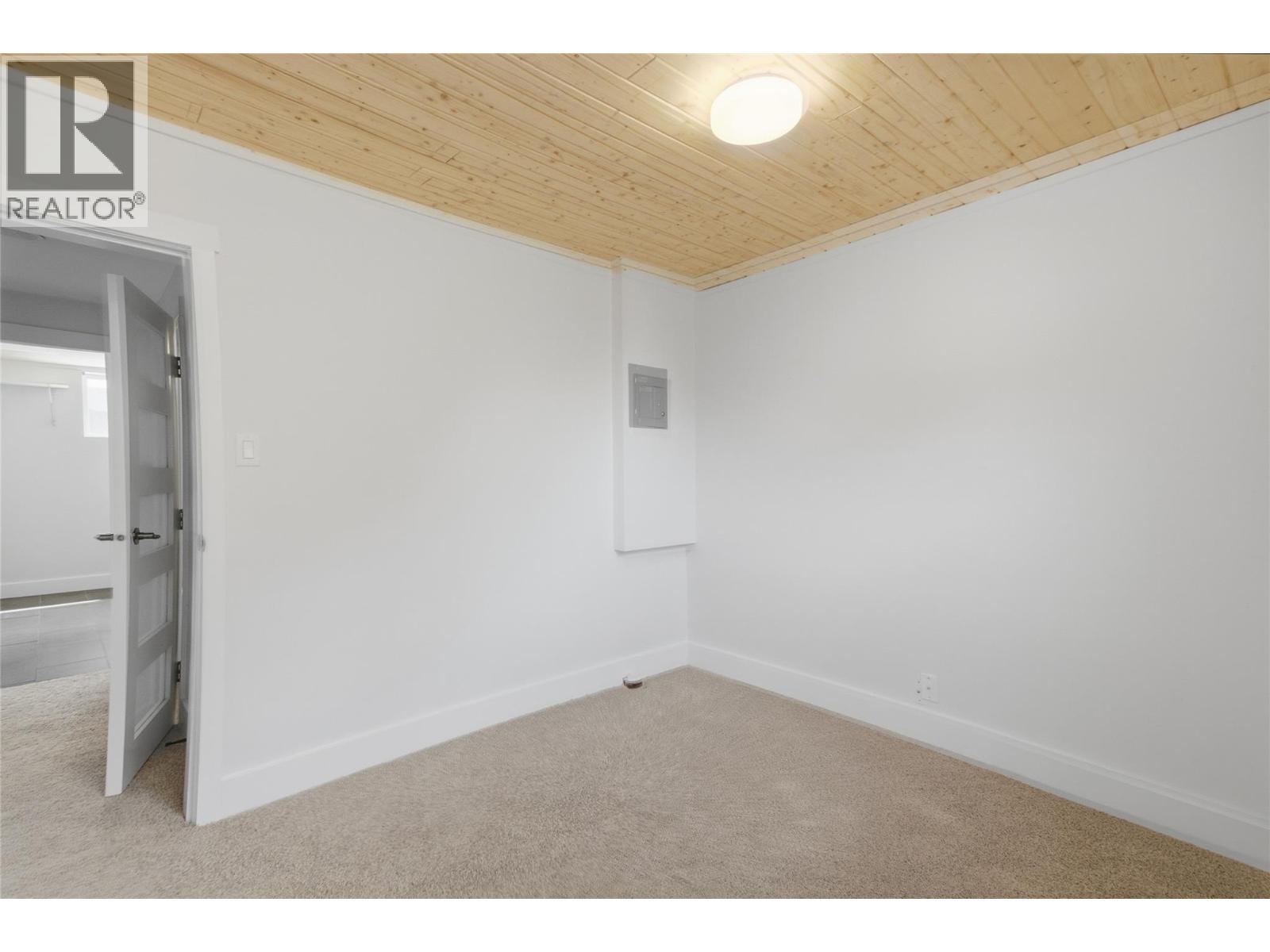 298 Juniper Avenue Property Photo 25