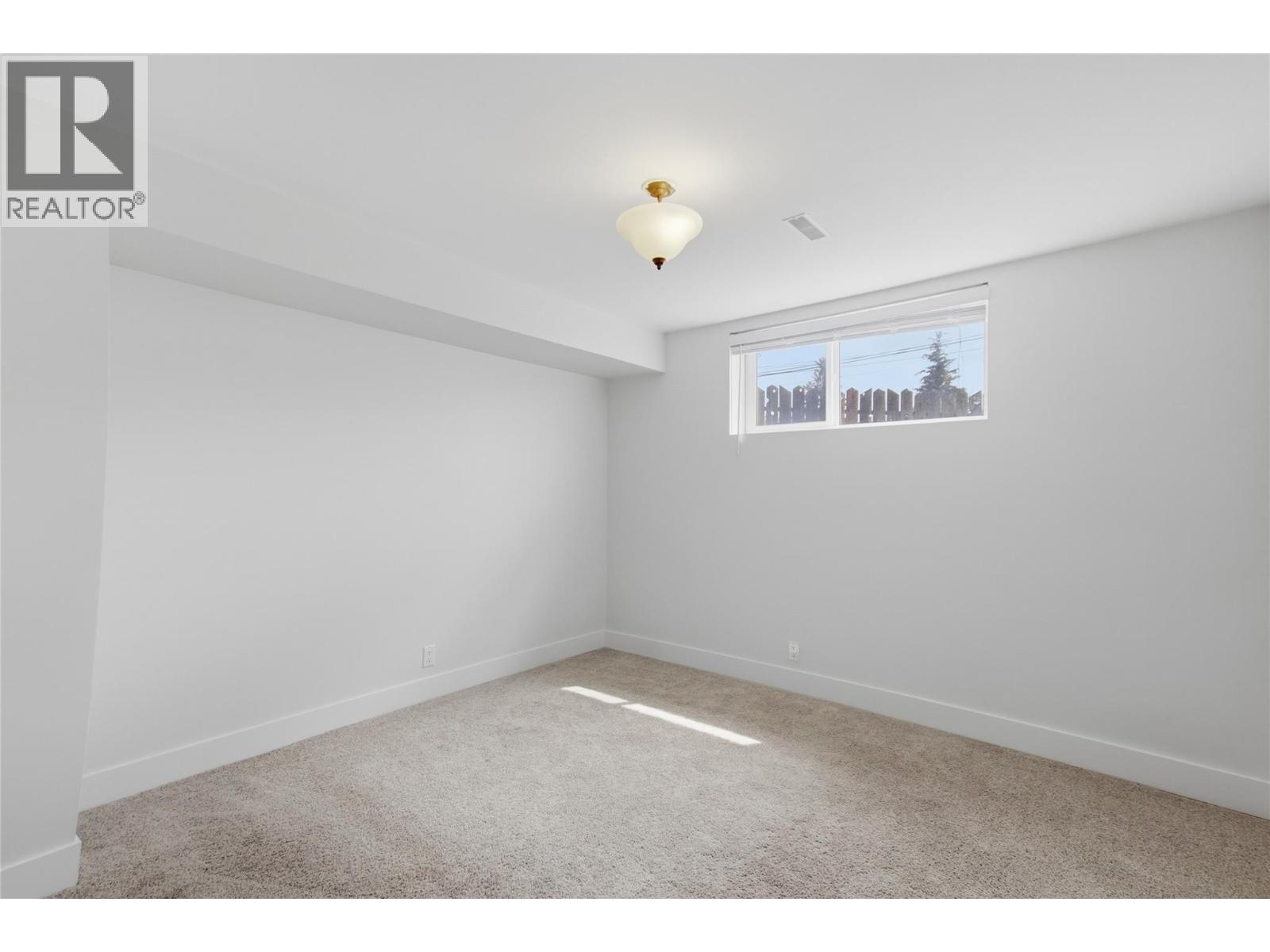 298 Juniper Avenue Property Photo 26