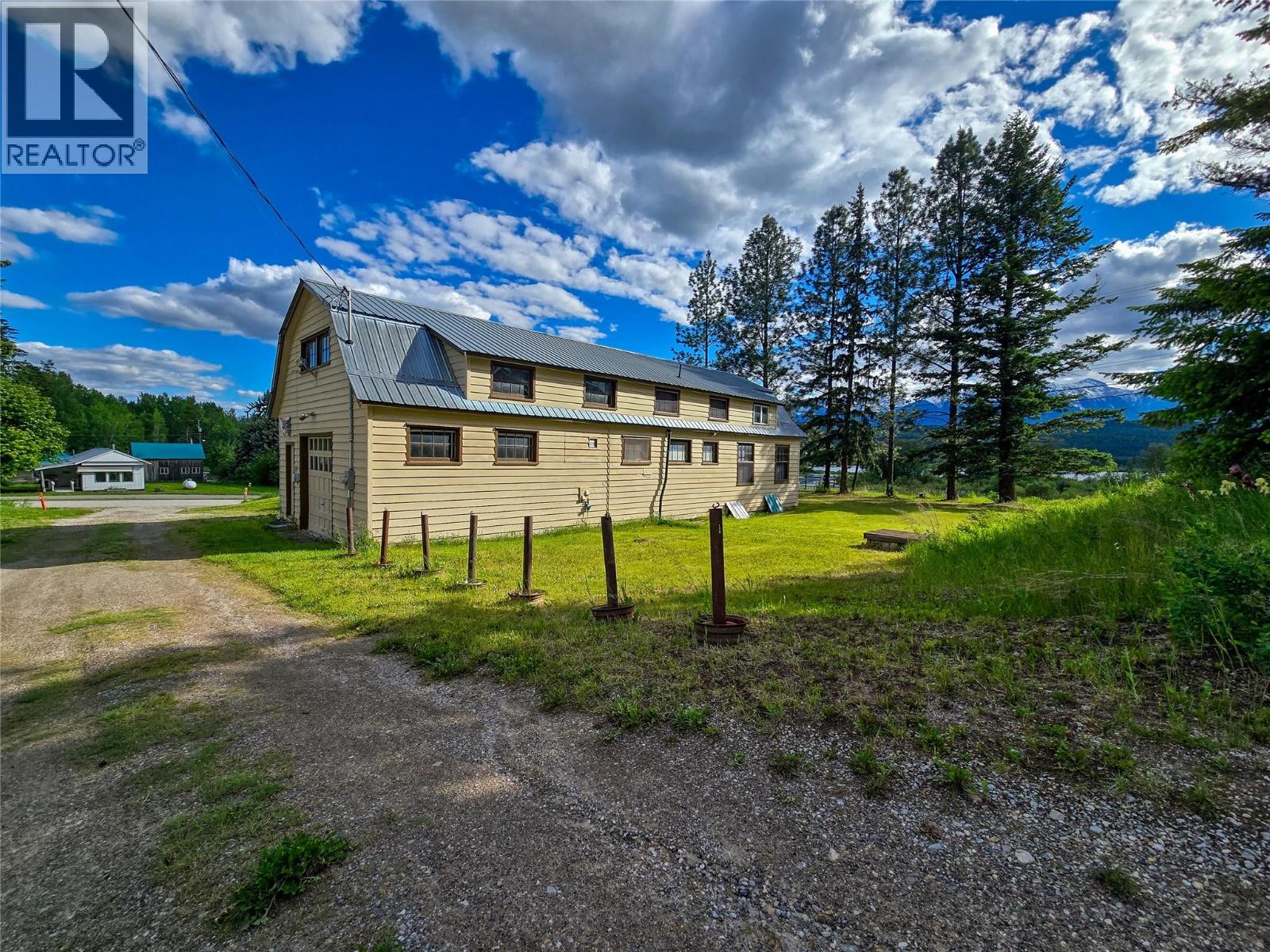 970 95 Highway Property Photo 1