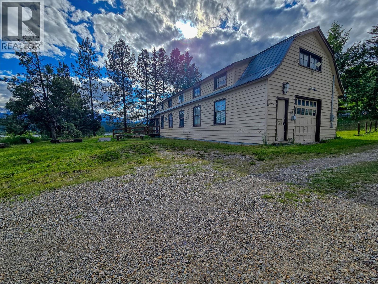 970 95 Highway Property Photo 10