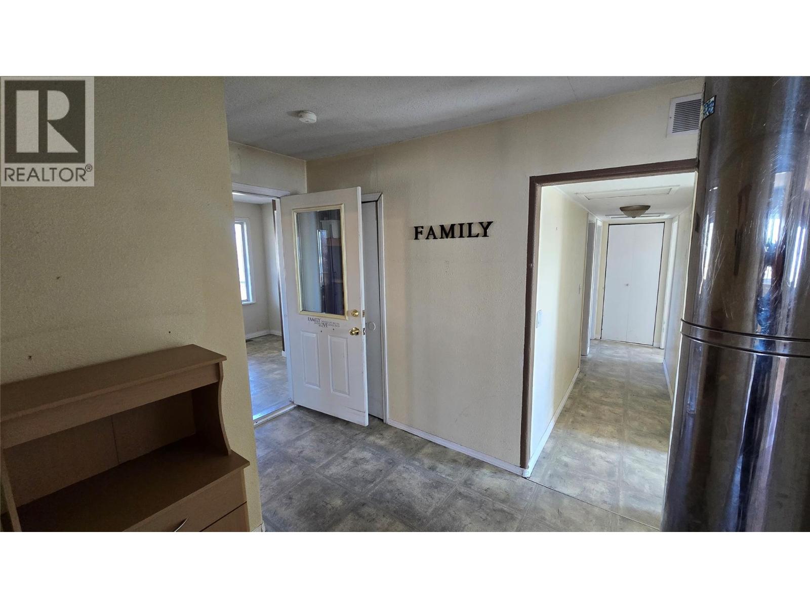 8185 Stuckey Road Property Photo 9