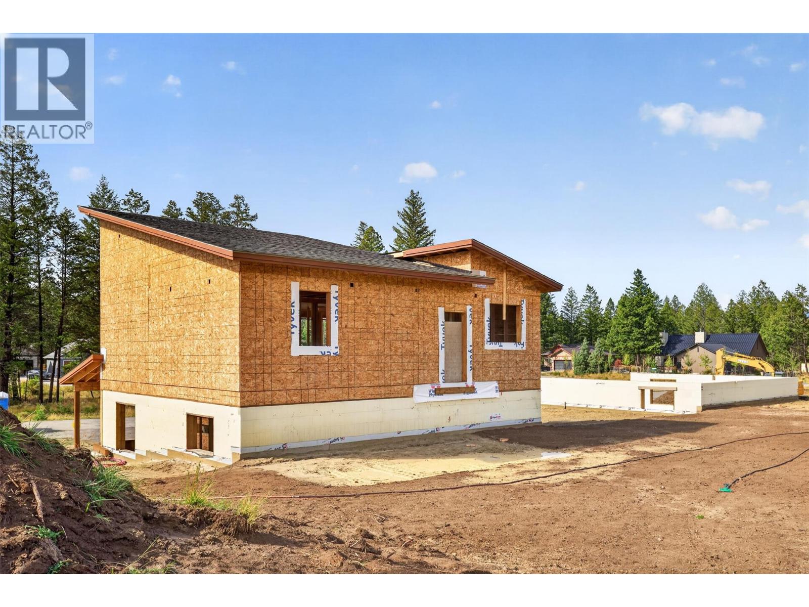 1208 Swansea Crescent Property Photo 6