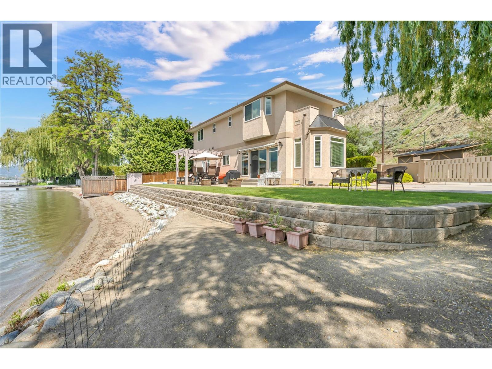 4597 Lakeside Road Property Photo 1