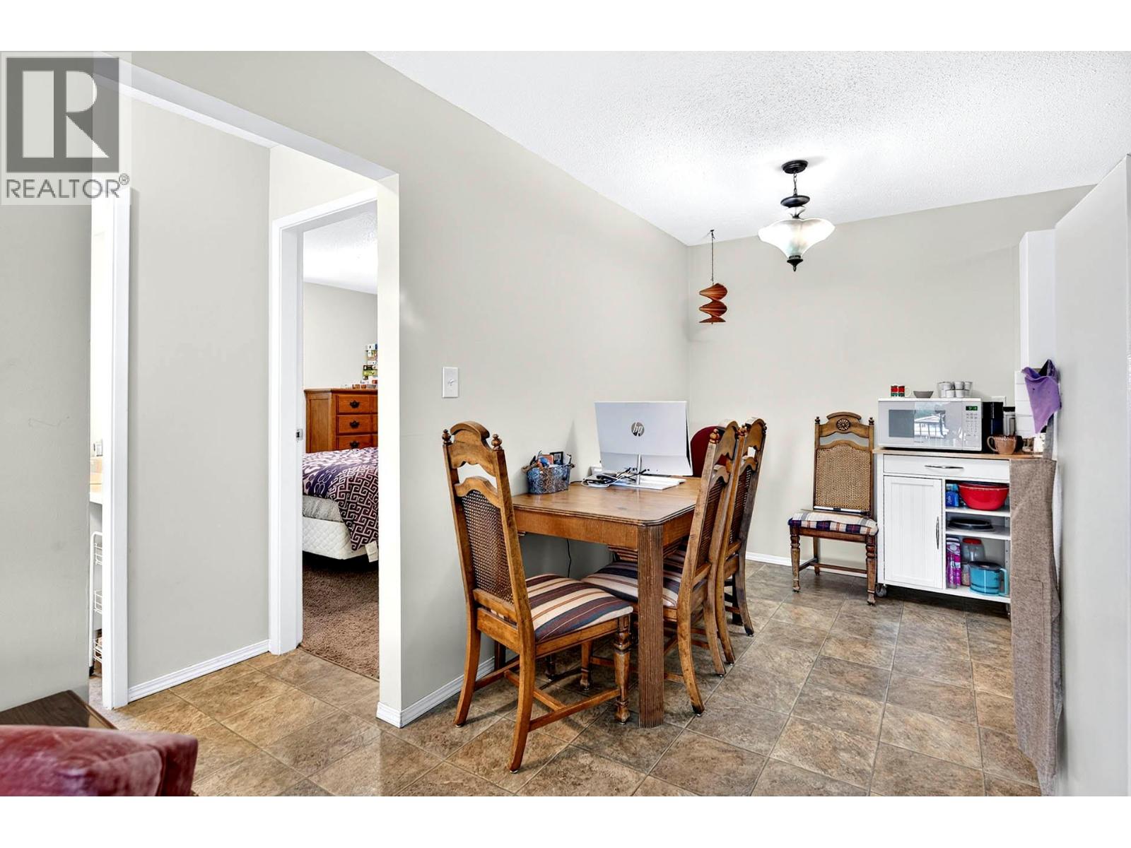 190 Carson Crescent Property Photo 13