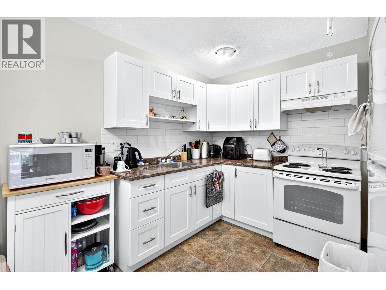 190 Carson Crescent Property Photo 15