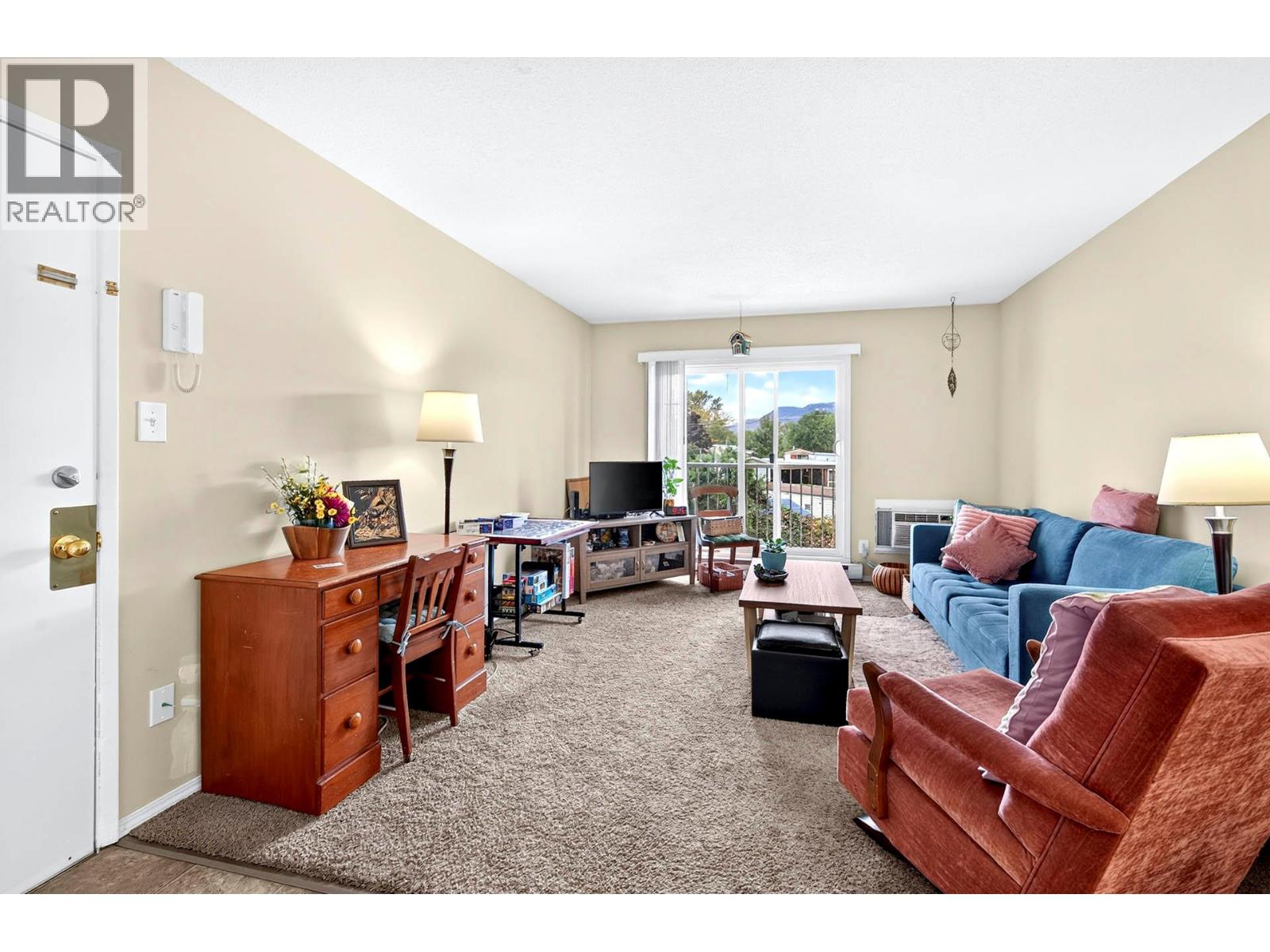 190 Carson Crescent Property Photo 17
