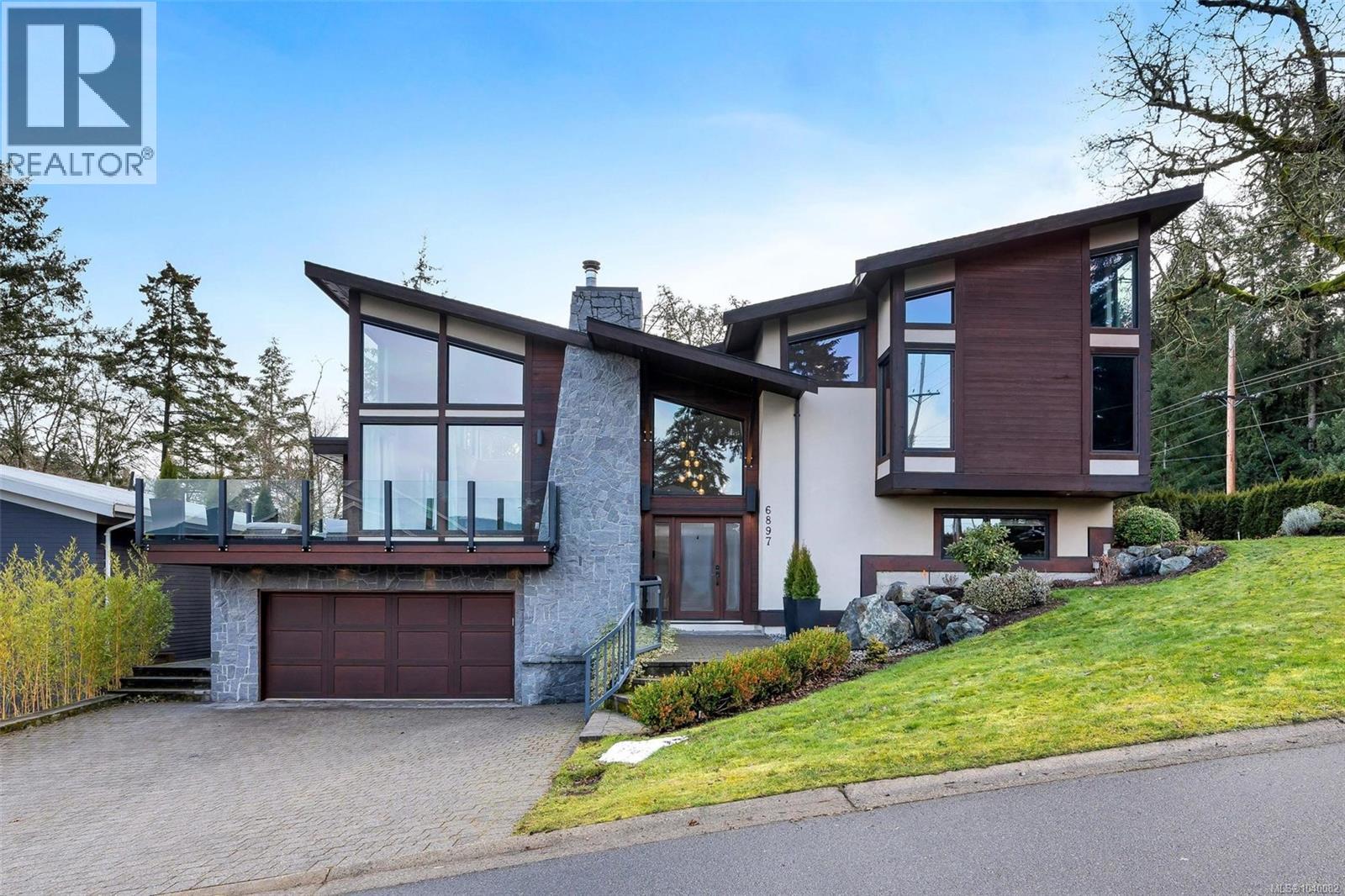 6897 McKenna Crt