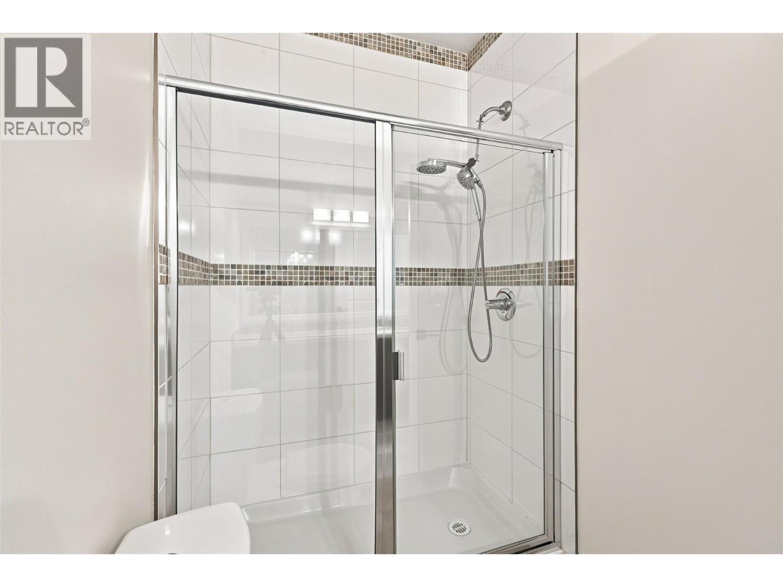 130 Colebrook Road Unit# 88 Property Photo 32