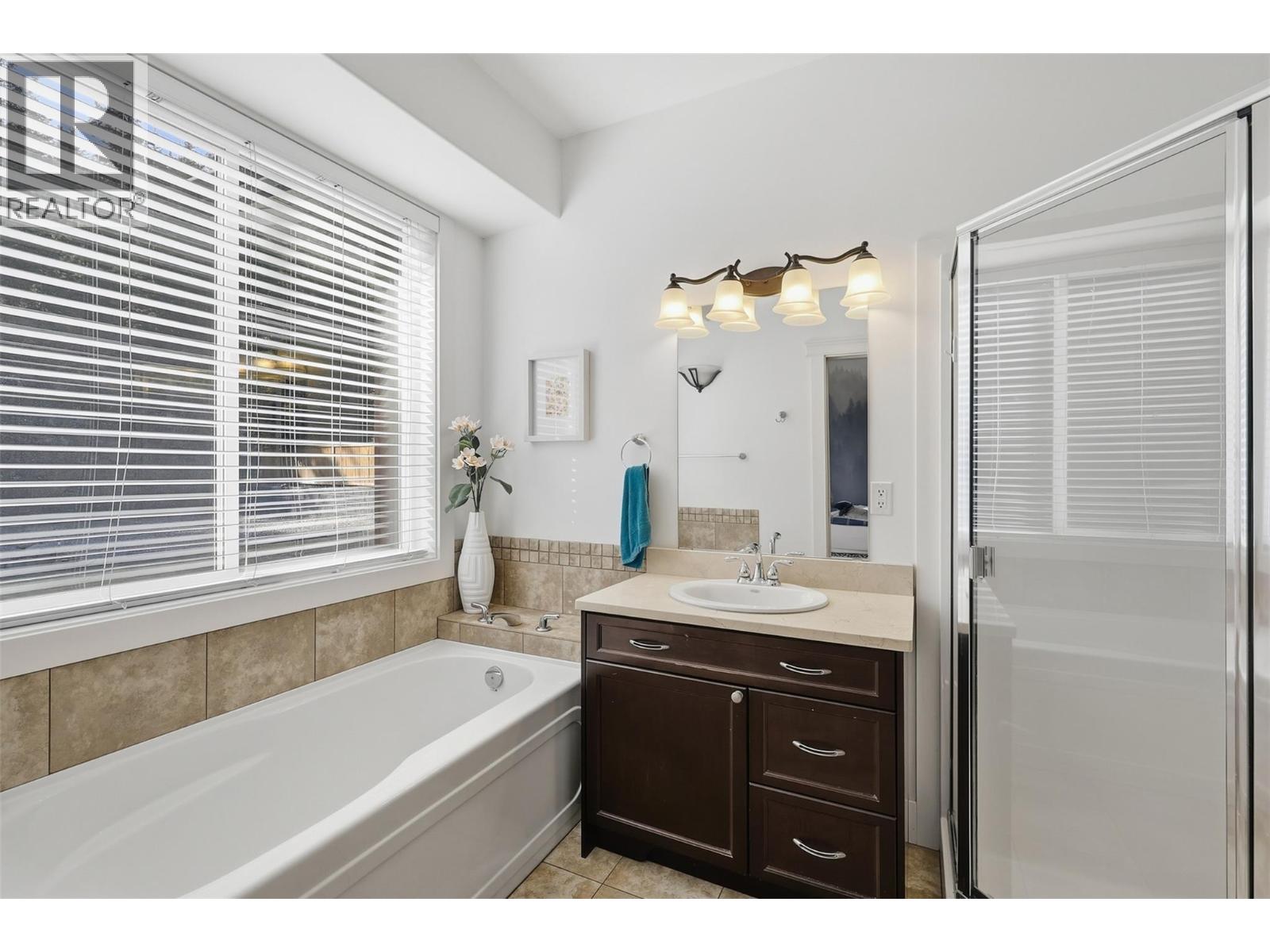 1933 Galore Crescent Property Photo 24
