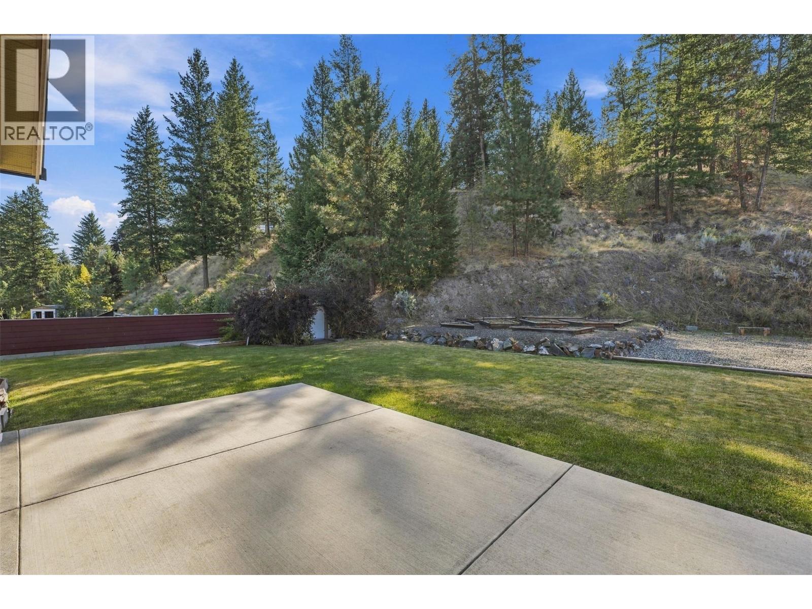 1933 Galore Crescent Property Photo 43