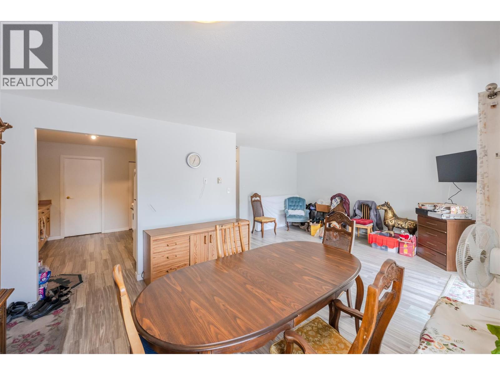 872 Fairview Road Unit# 103 Property Photo 6