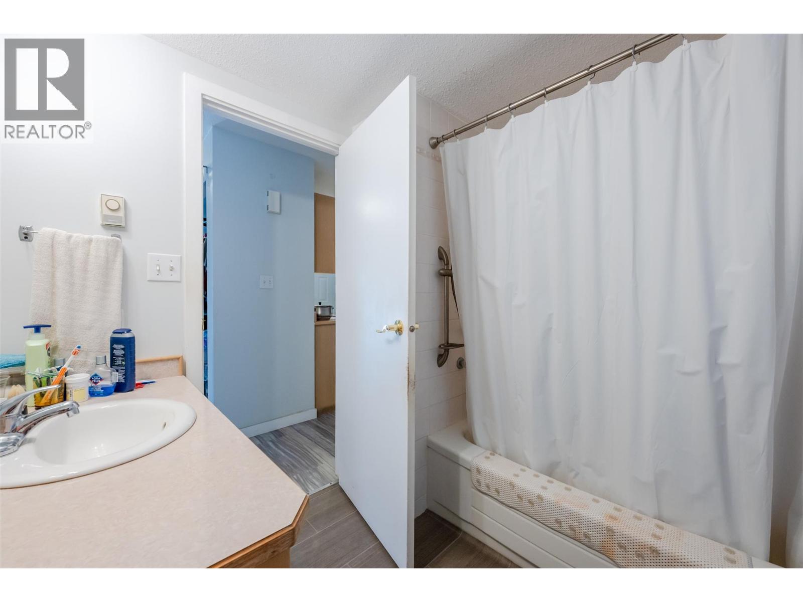 872 Fairview Road Unit# 103 Property Photo 12