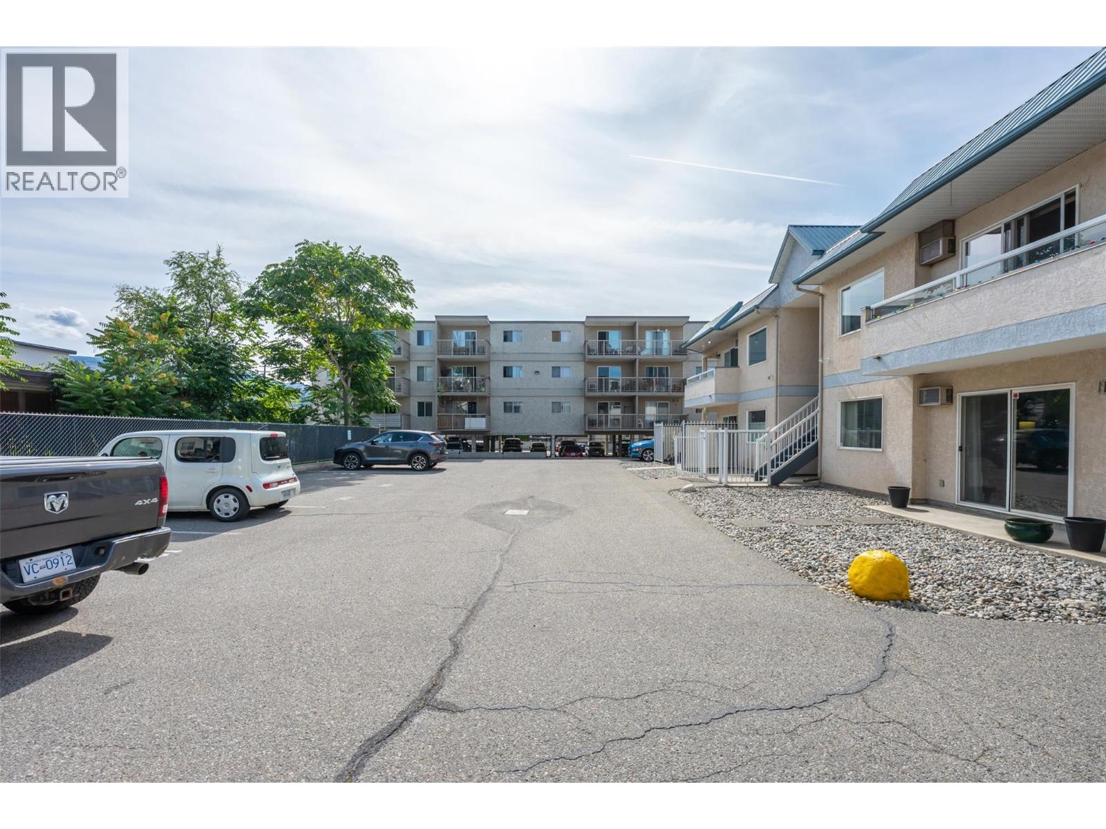 872 Fairview Road Unit# 103 Property Photo 17