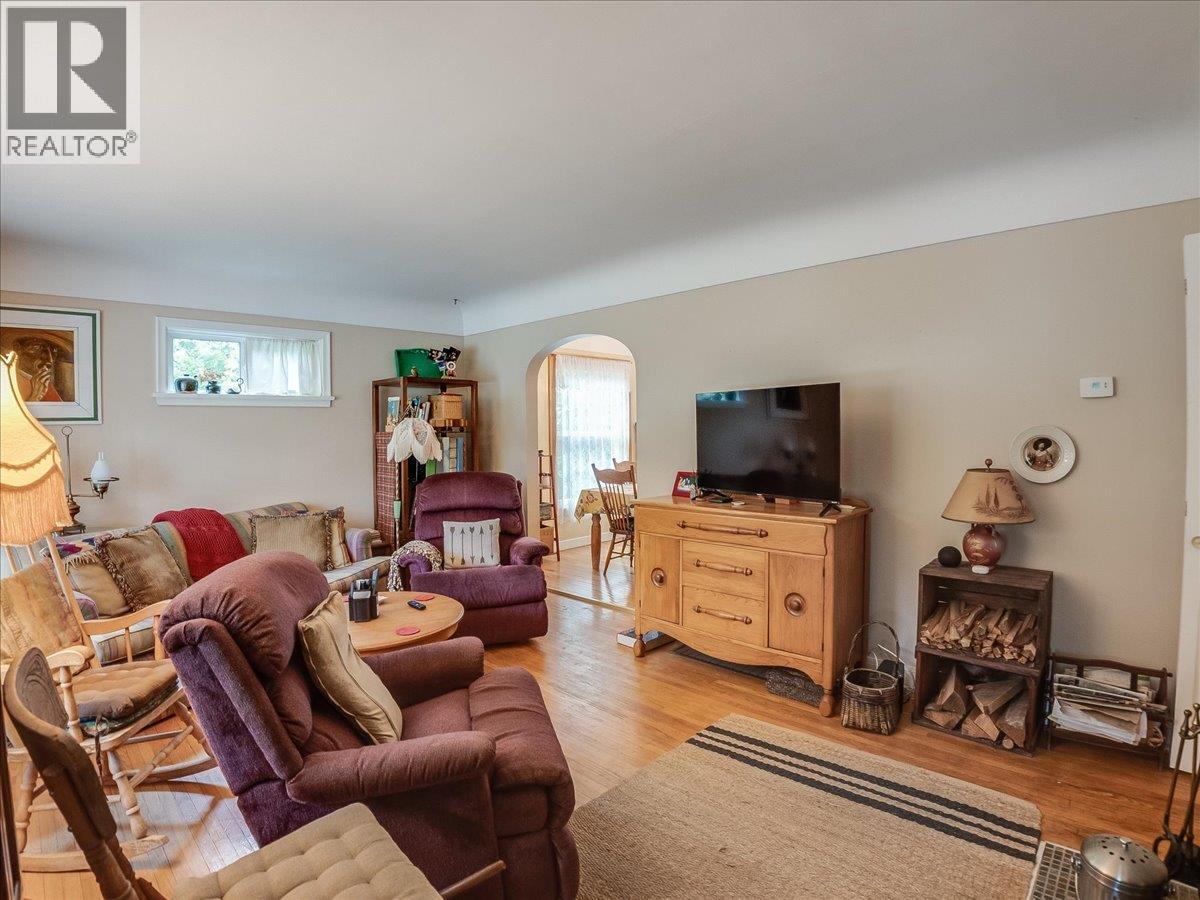 908 Fifth Street Property Photo 15
