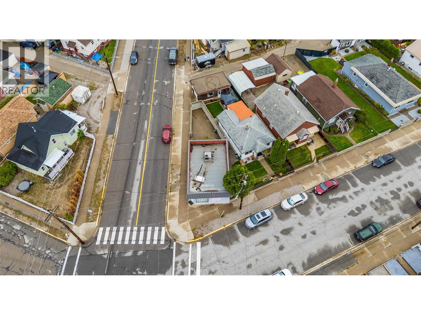 1701 Third Avenue Property Photo 4