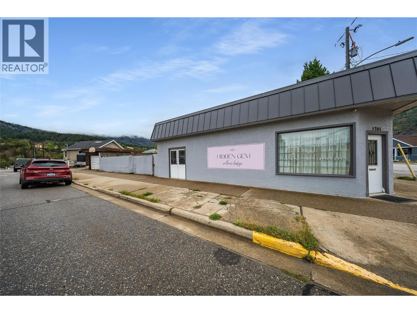 1701 Third Avenue Property Photo 19