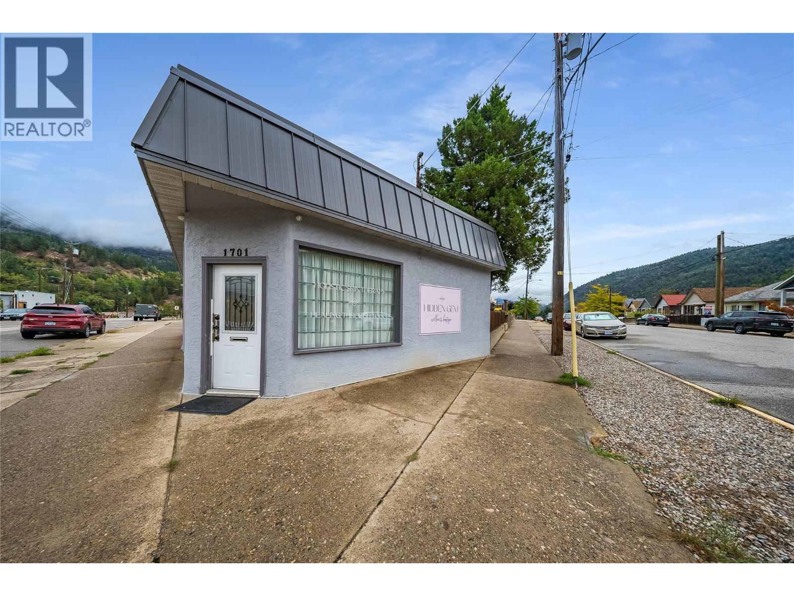 1701 Third Avenue Property Photo 20