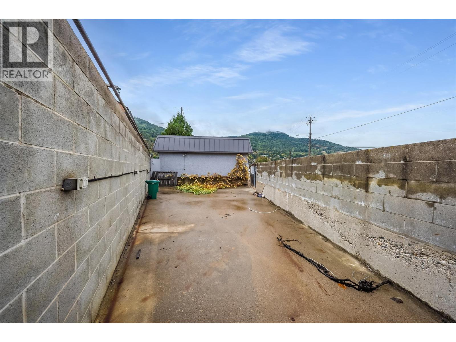 1701 Third Avenue Property Photo 23