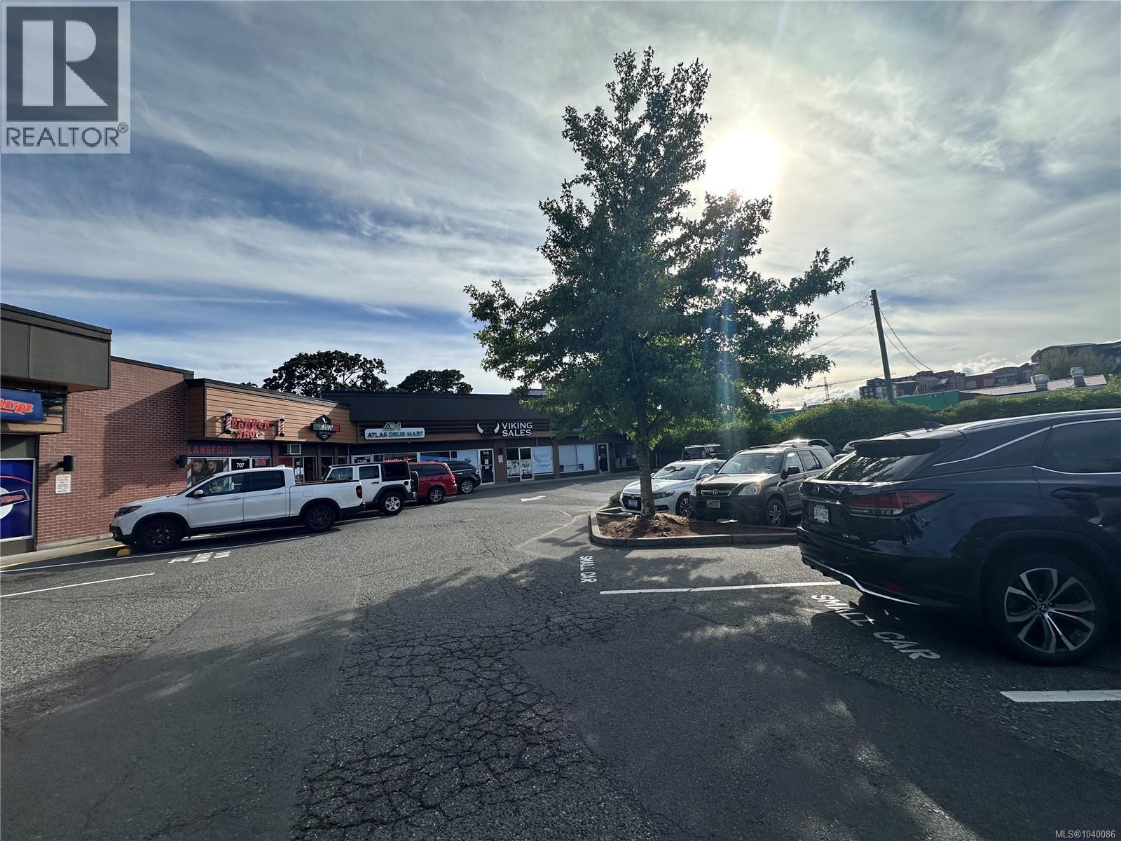 709 Goldstream Ave Property Photo 17