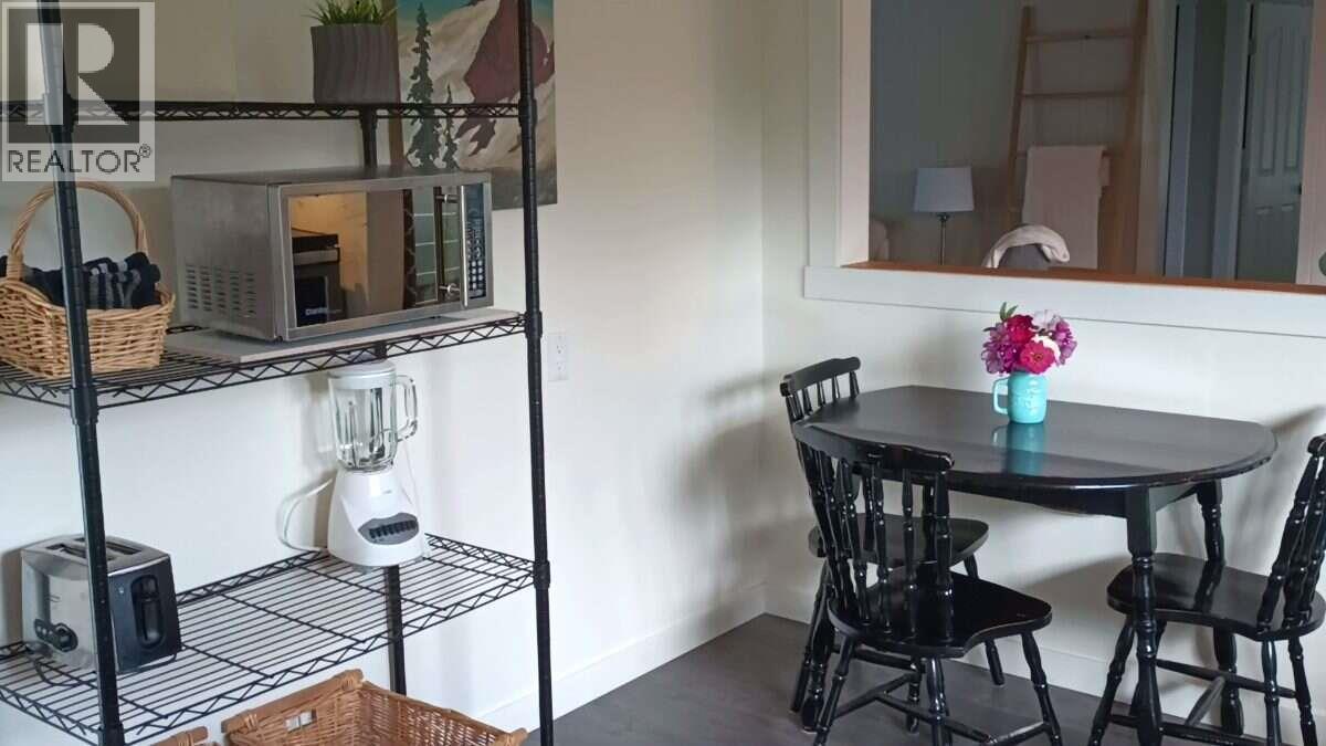 107 Prince Avenue Property Photo 6