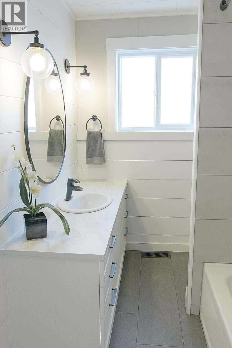 107 Prince Avenue Property Photo 8