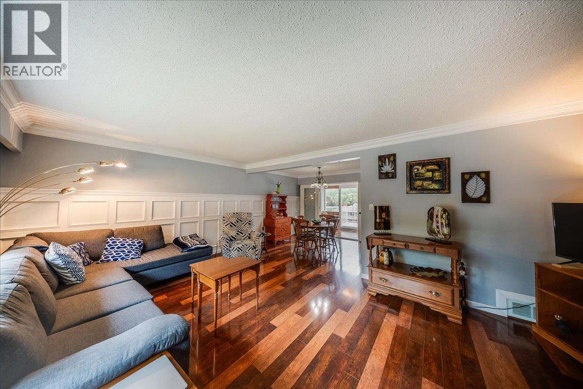 678 Schofield Highway Property Photo 11