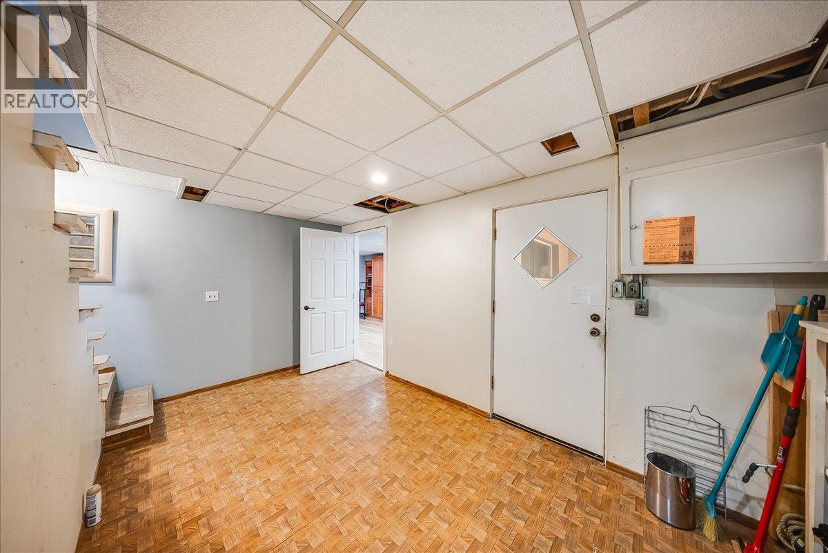 678 Schofield Highway Property Photo 22