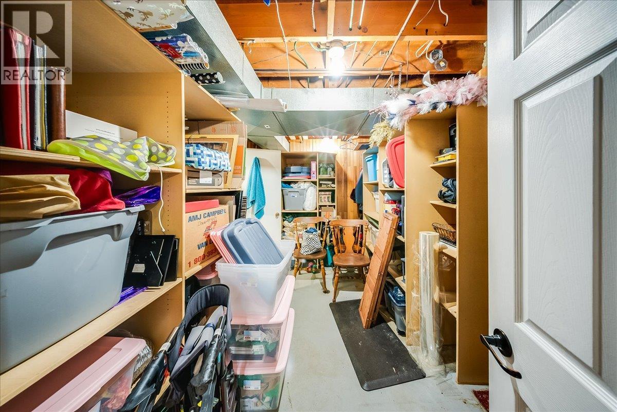 678 Schofield Highway Property Photo 30