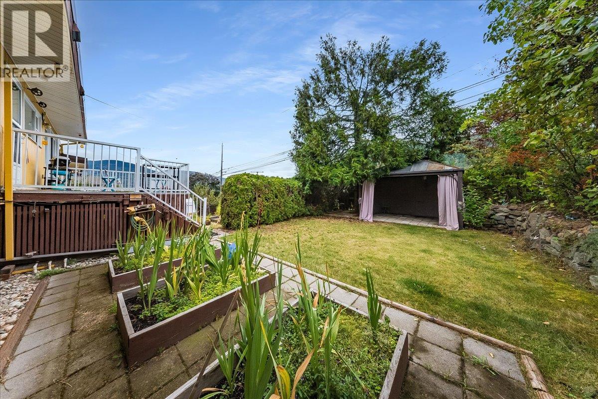 678 Schofield Highway Property Photo 34