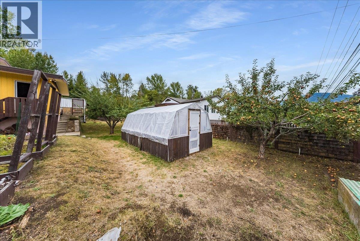 678 Schofield Highway Property Photo 39