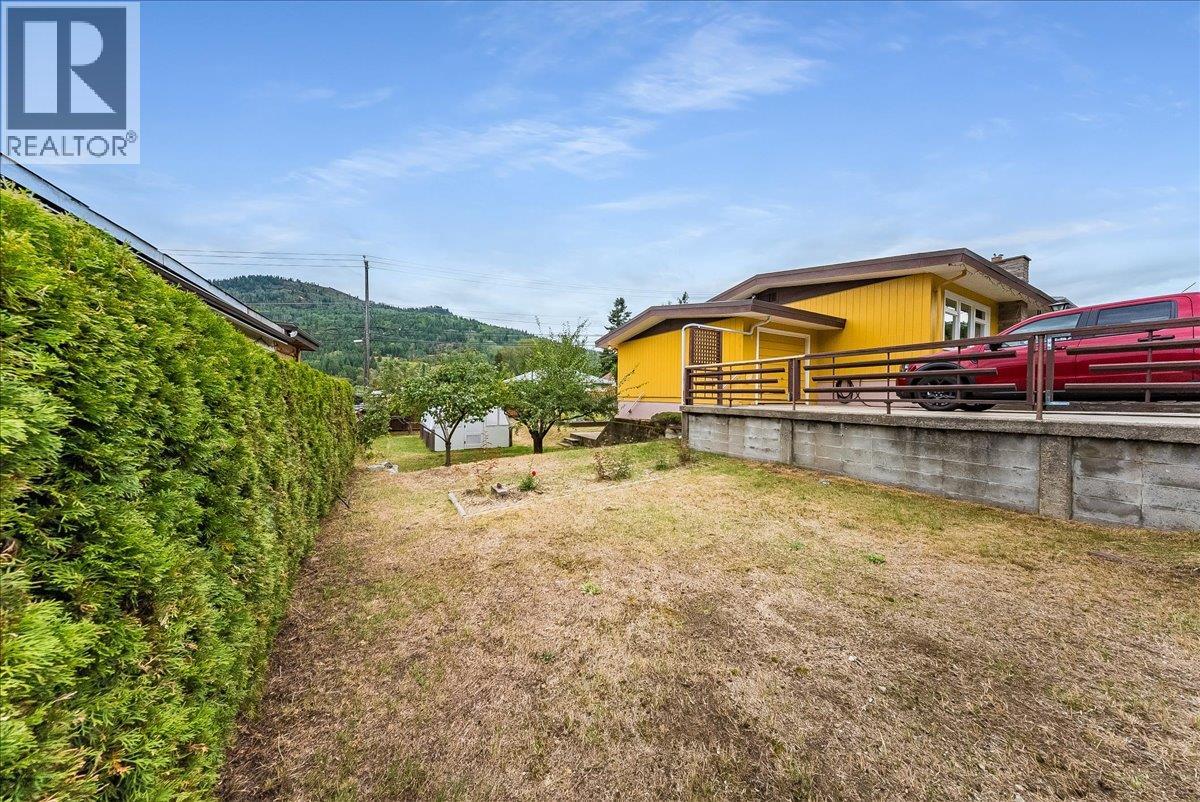678 Schofield Highway Property Photo 40
