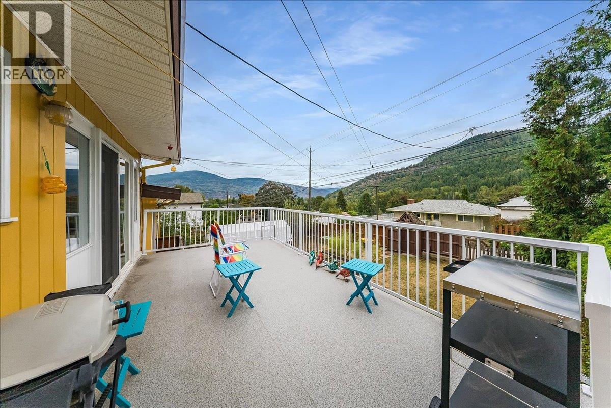 678 Schofield Highway Property Photo 42