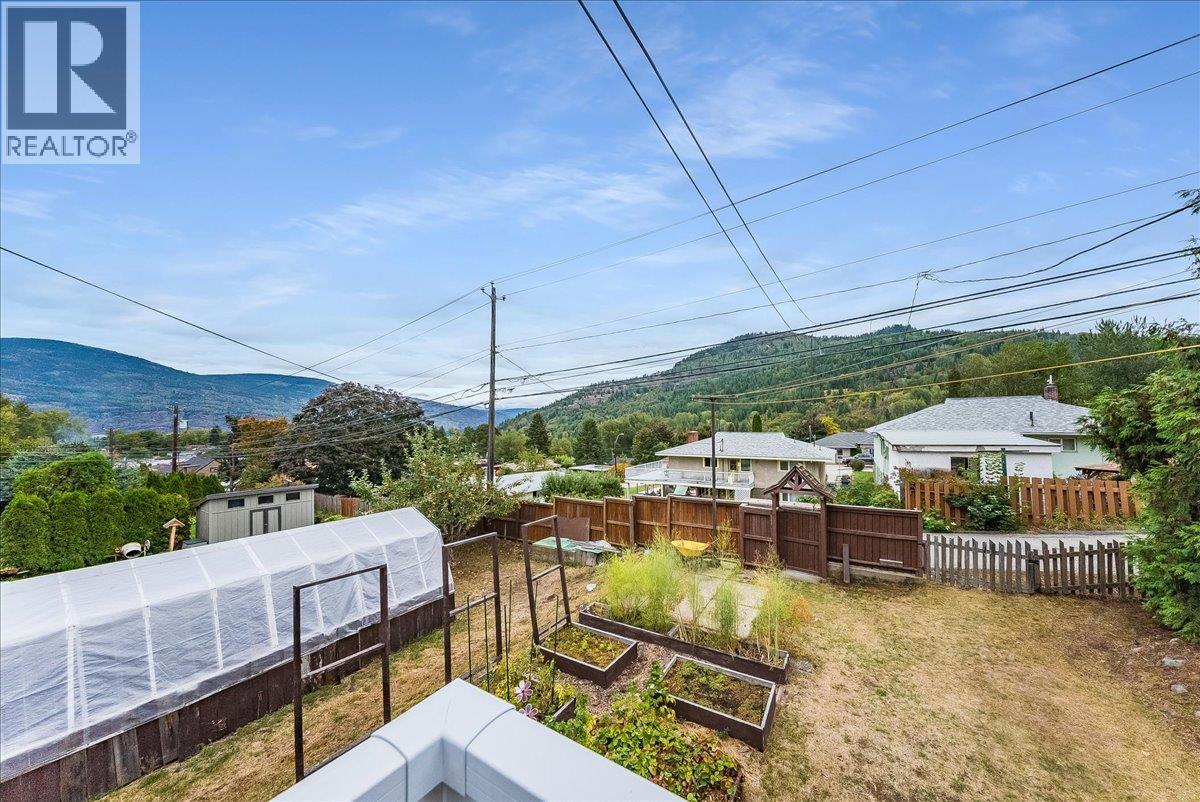 678 Schofield Highway Property Photo 45