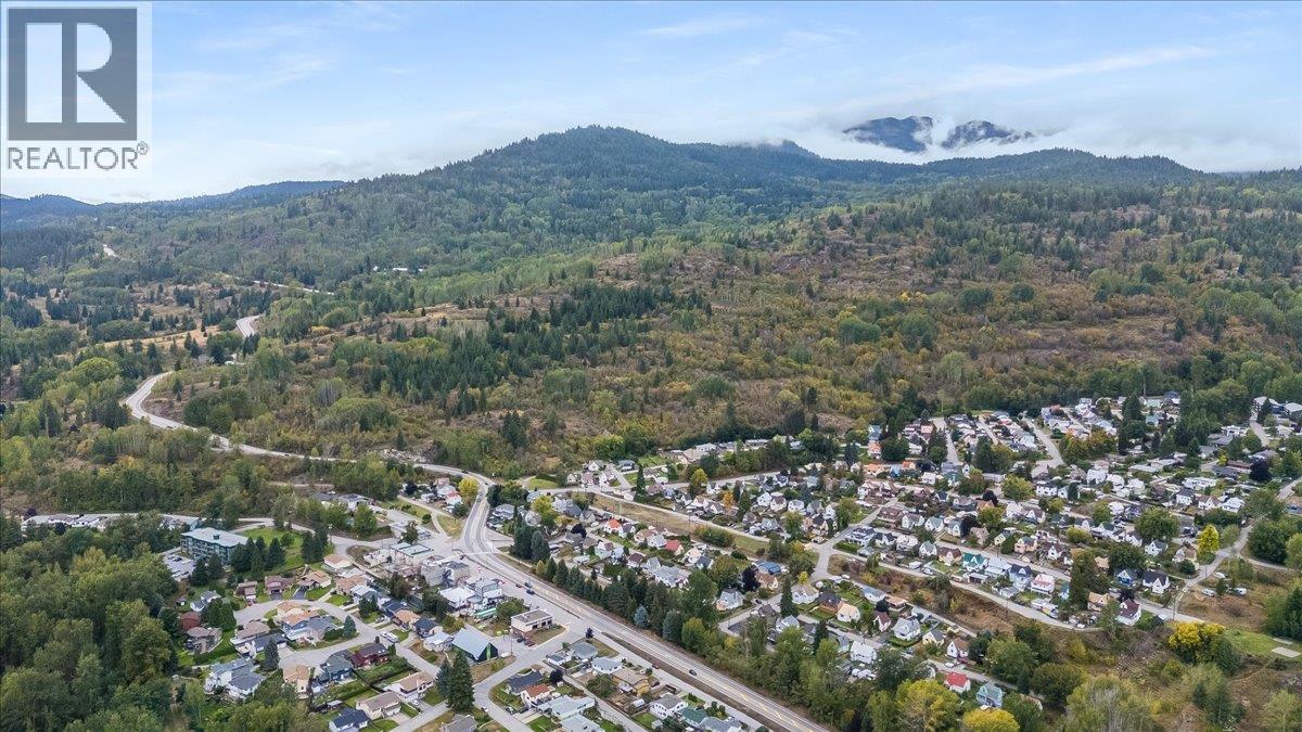 678 Schofield Highway Property Photo 62