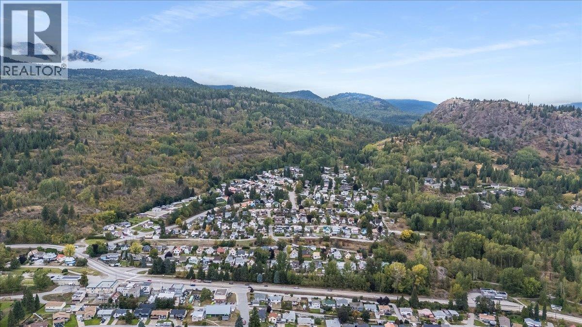 678 Schofield Highway Property Photo 63