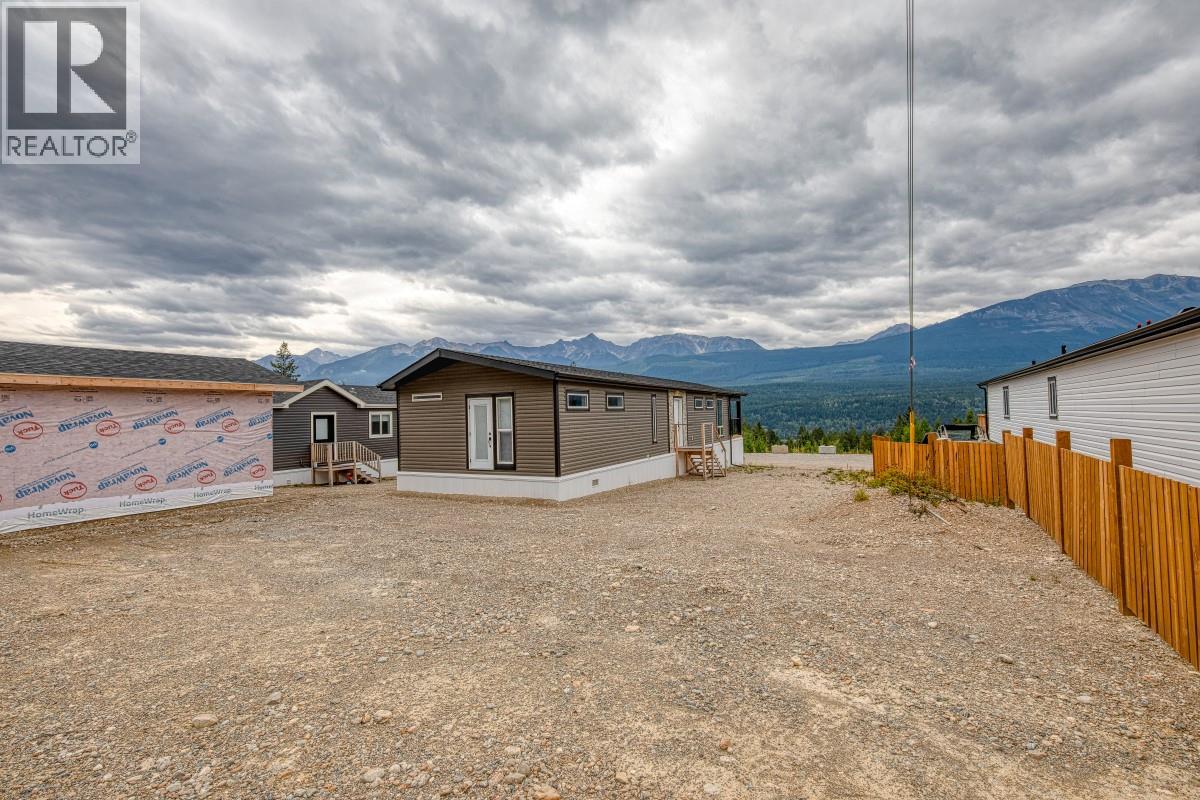 470 Reflection Lake Road Property Photo 8