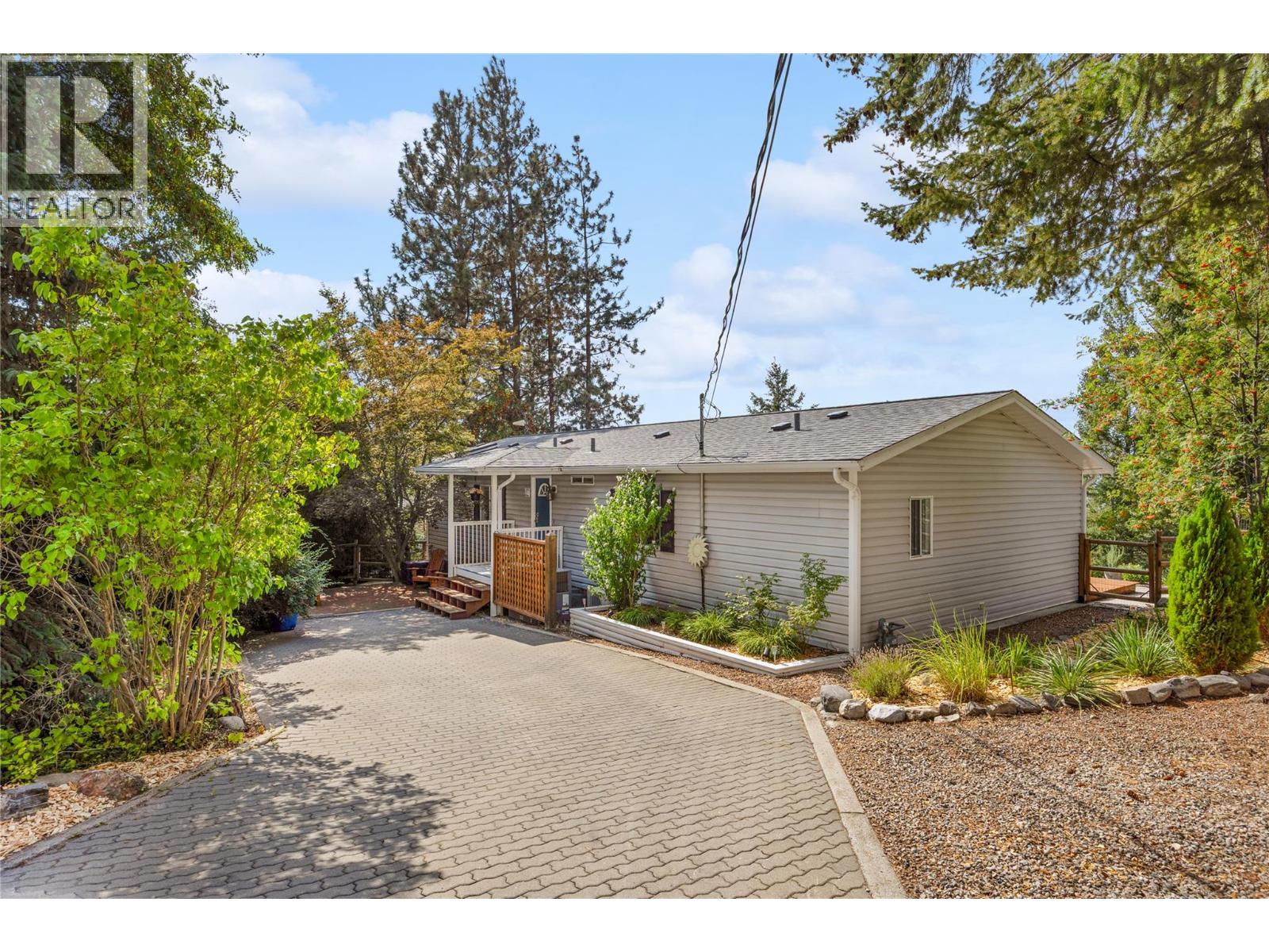 3115 Juniper Drive Property Photo 1