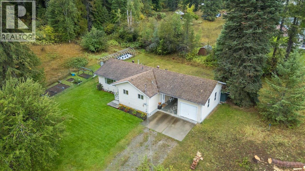 1764 Green Road Property Photo 1