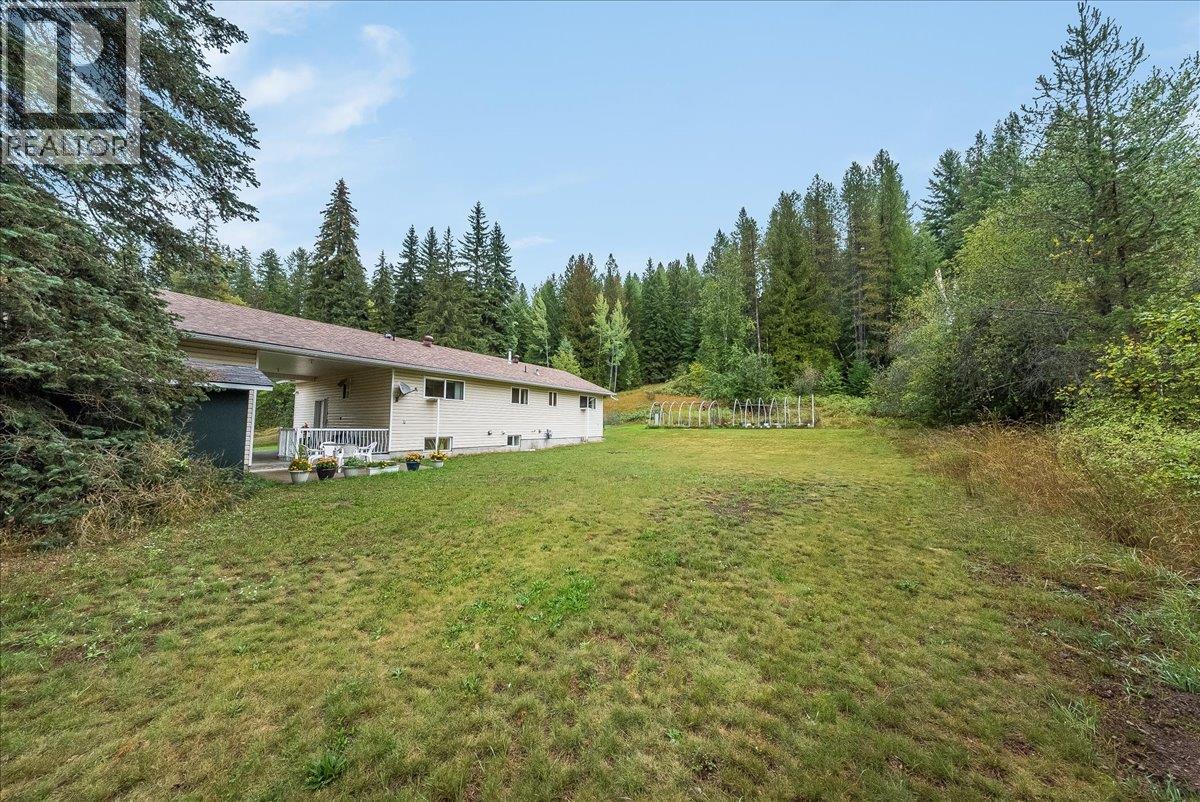 1764 Green Road Property Photo 6