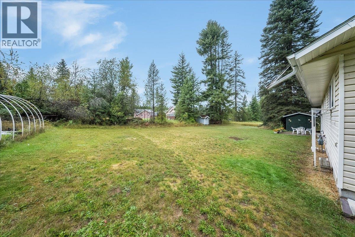 1764 Green Road Property Photo 9