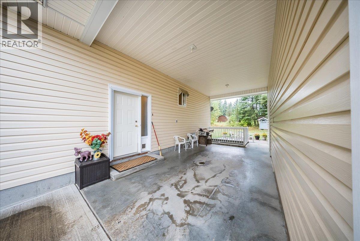 1764 Green Road Property Photo 17