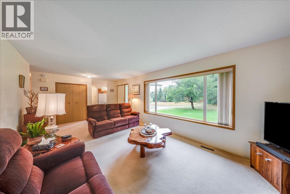 1764 Green Road Property Photo 20