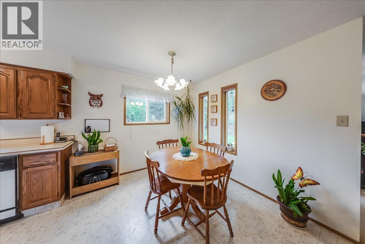 1764 Green Road Property Photo 23