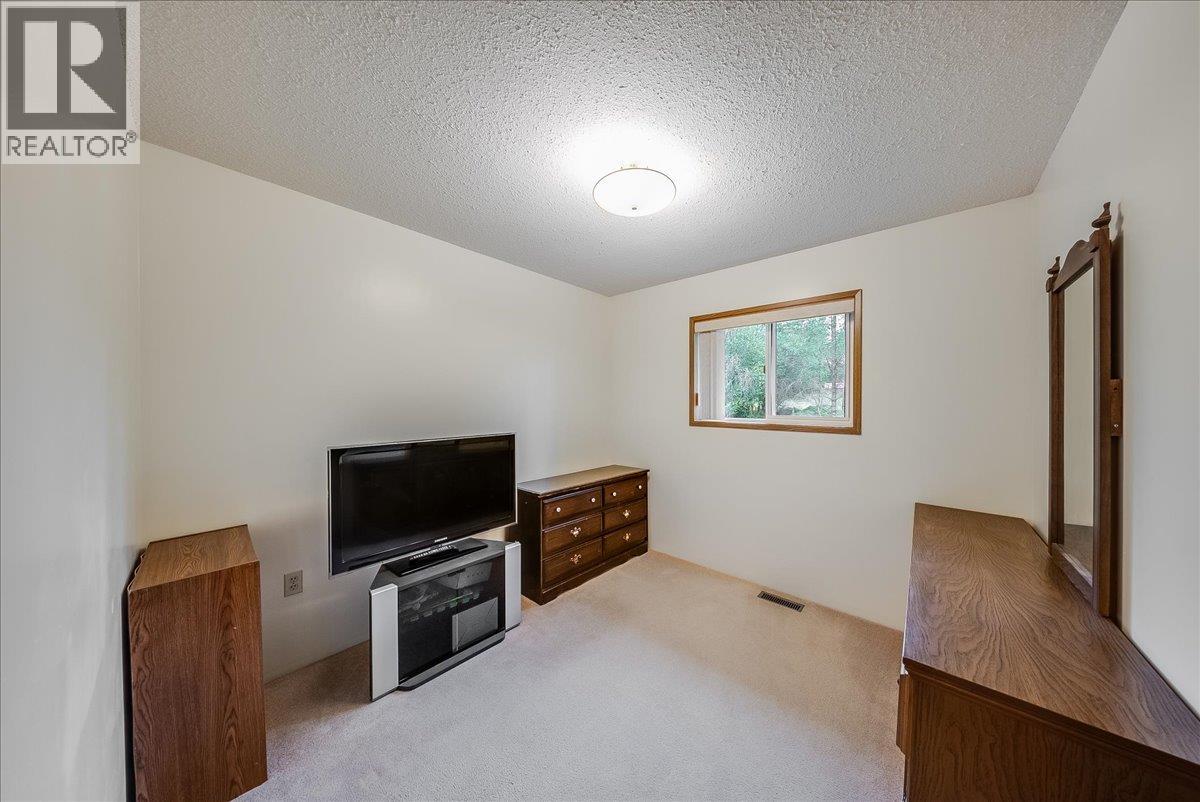 1764 Green Road Property Photo 33